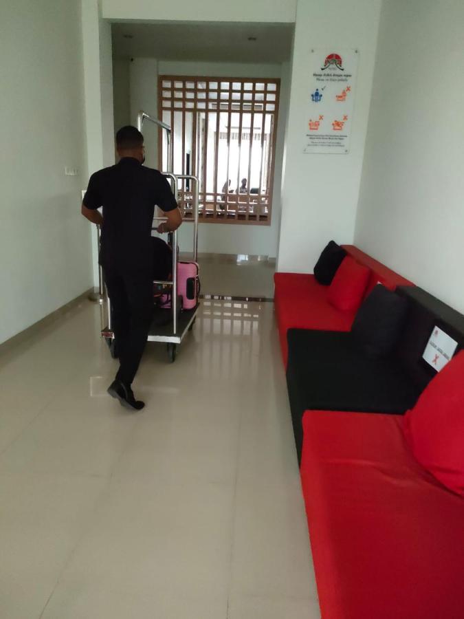 Naka Hotel Kupang Kupang  Kültér fotó