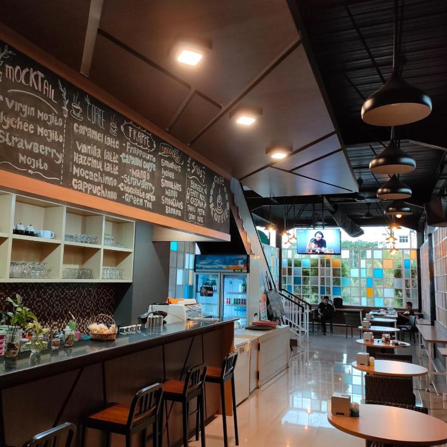 Naka Hotel Kupang Kupang  Kültér fotó