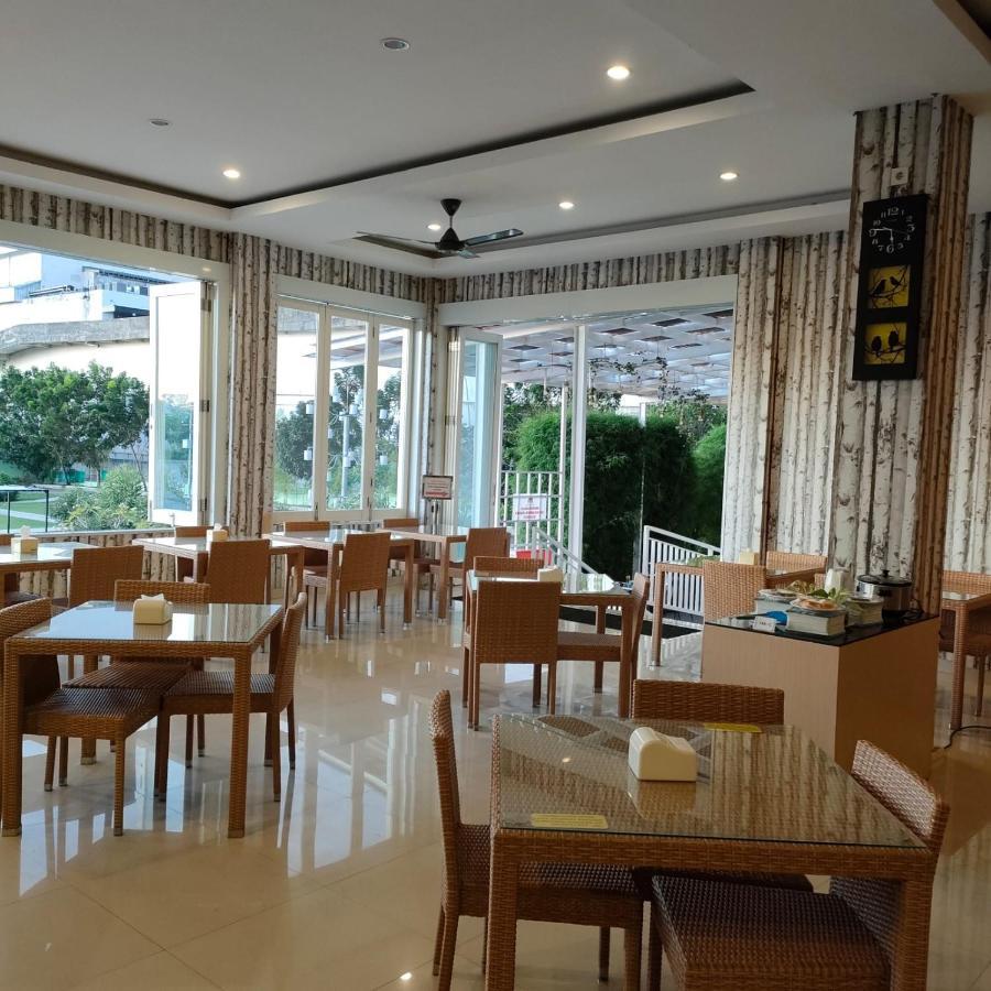 Naka Hotel Kupang Kupang  Kültér fotó