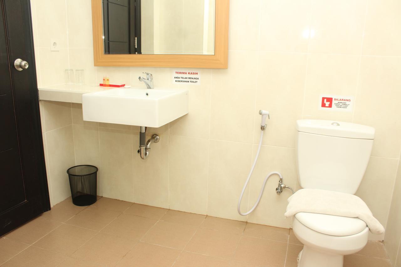 Naka Hotel Kupang Kupang  Kültér fotó