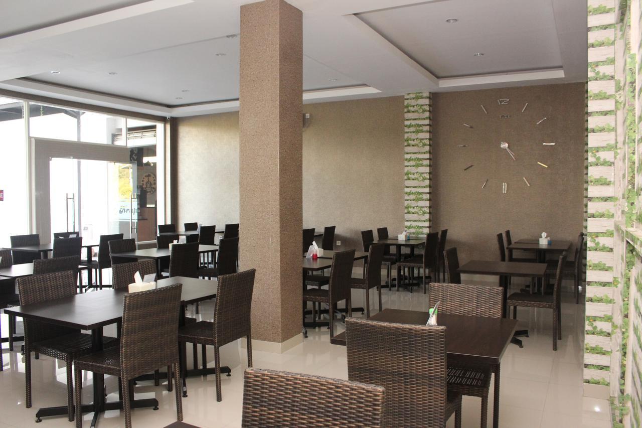 Naka Hotel Kupang Kupang  Kültér fotó