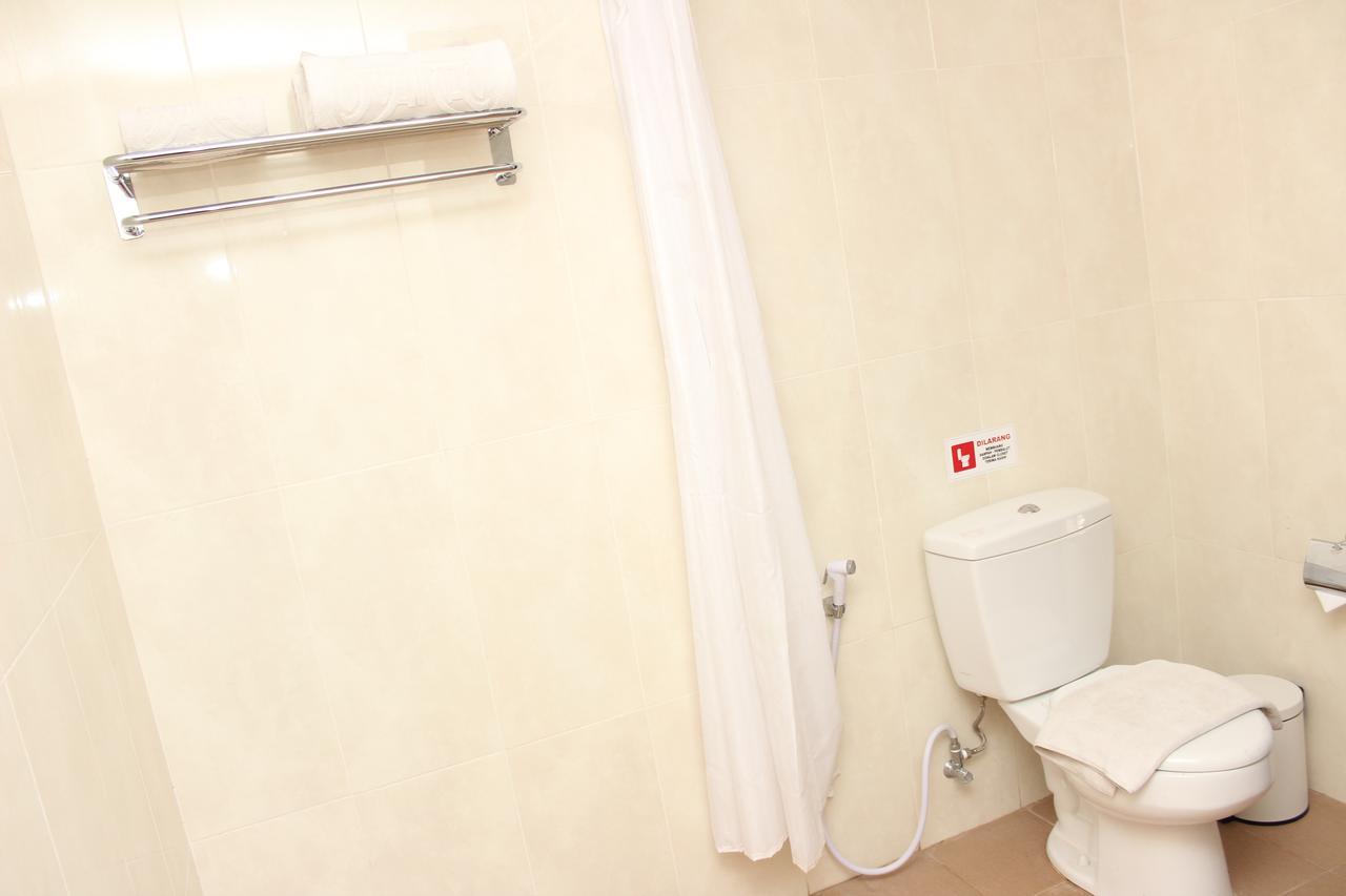 Naka Hotel Kupang Kupang  Kültér fotó