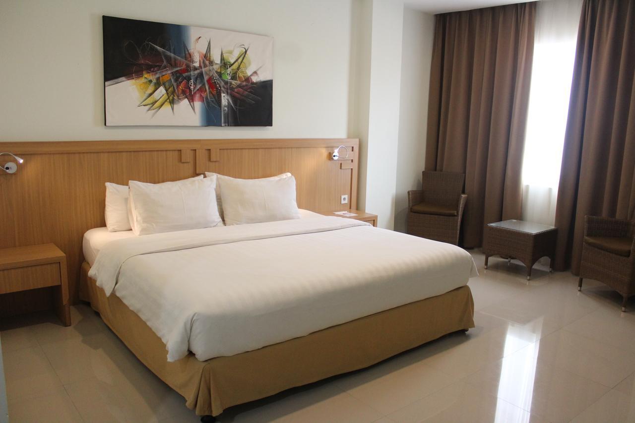 Naka Hotel Kupang Kupang  Kültér fotó